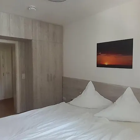 Apartment Heinrich-heine-strasse App 09 - Parkblick Rostock